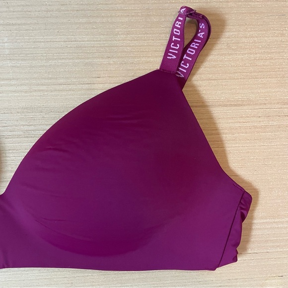 Victoria’s Secret 38c padded bra Burgundy Wide Strap - Picture 4 of 9
